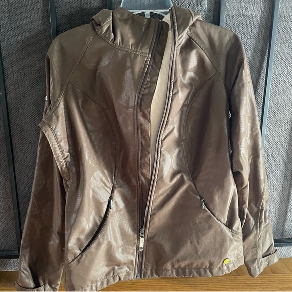 Burton Jackets & Blazers - BURTON winter jacket in GUC